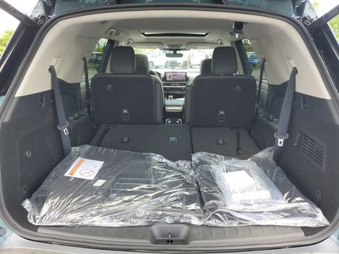 New 2026 Nissan Pathfinder SL w/ SL Premium Package AWD/4WD image 12