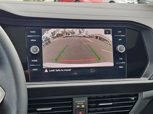 Used 2022 Volkswagen Jetta SEL image 23