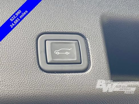 Used 2024 Chevrolet Equinox LT FWD image 19