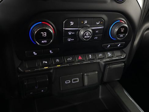 Used 2021 Chevrolet Silverado 1500 LT Trail Boss w/ Convenience Package II image 32