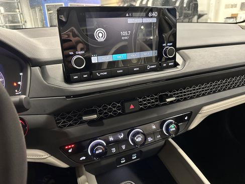 New 2025 Honda Accord SE image 10