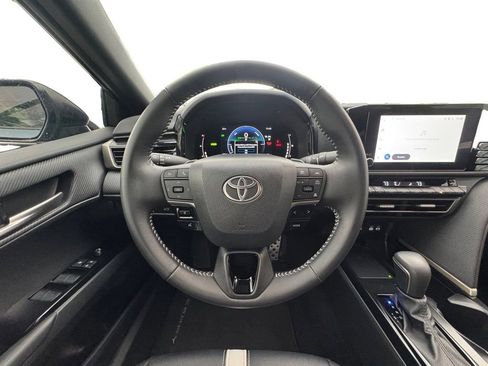 Used 2026 Toyota Camry SE w/ Convenience Package FWD image 13