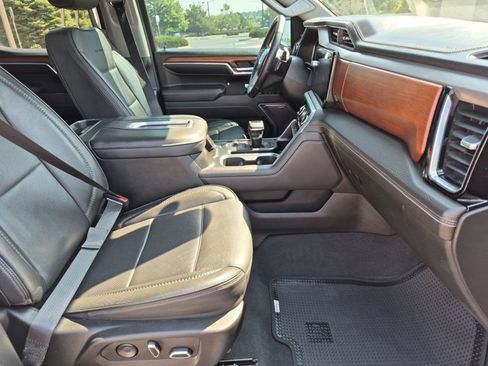 Used 2022 GMC Sierra 1500 Denali w/ Technology Package AWD/4WD image 21