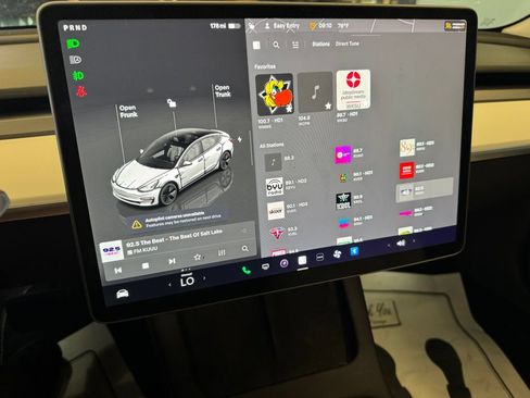 Used 2022 Tesla Model 3 Long Range AWD/4WD image 11