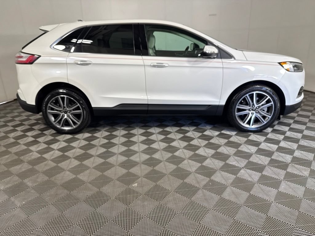 Used 2024 Ford Edge Titanium w/ Equipment Group 301A AWD/4WD image 12