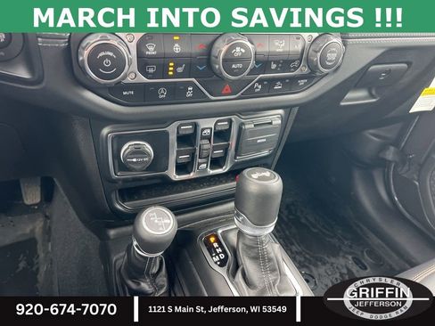 Used 2024 Jeep Wrangler Sahara w/ Safety Group image 13