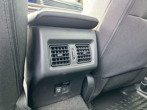 Used 2025 Toyota Camry LE w/ Convenience Package image 22