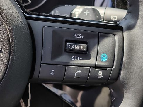 Used 2023 Nissan Pathfinder SL w/ Cargo Package image 21