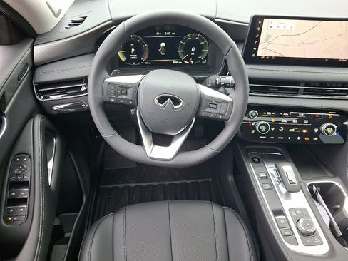 New 2026 INFINITI QX60 Luxe w/ Family Package image 7