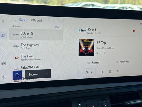 Used 2025 Lexus ES 300h w/ Premium Package image 24
