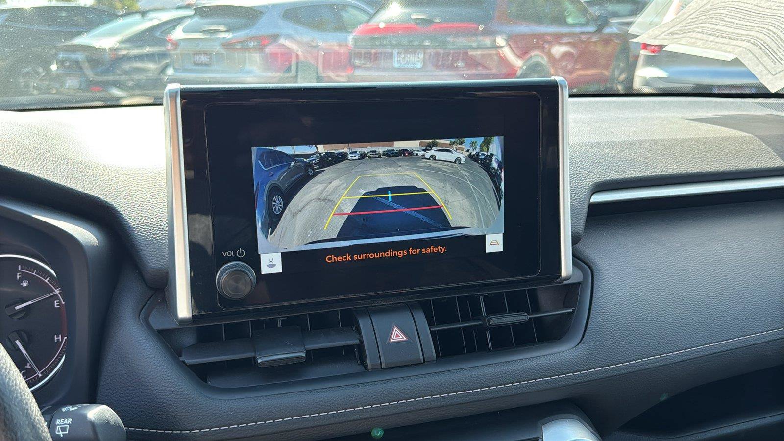 Used 2025 Toyota RAV4 XLE FWD image 17