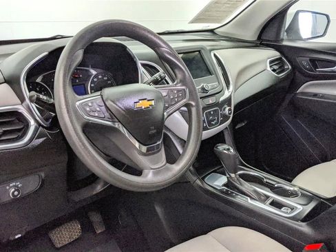 Used 2019 Chevrolet Equinox LT image 16