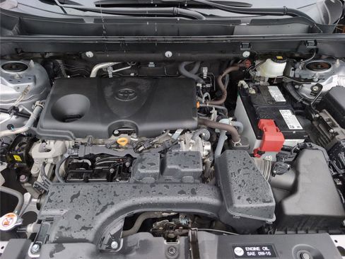 Used 2024 Toyota RAV4 XLE FWD image 12