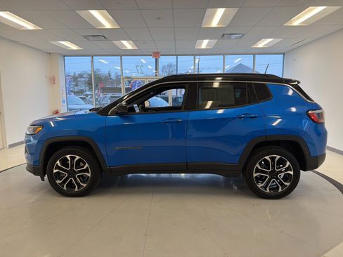 Used 2024 Jeep Compass Limited image 60