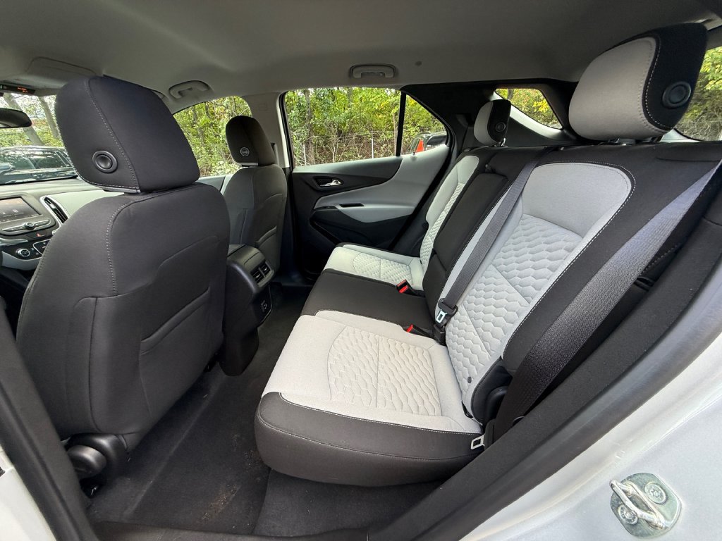 Used 2020 Chevrolet Equinox LS FWD image 21