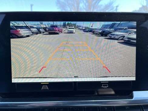 Used 2026 Chevrolet Silverado 1500 LT AWD/4WD image 25