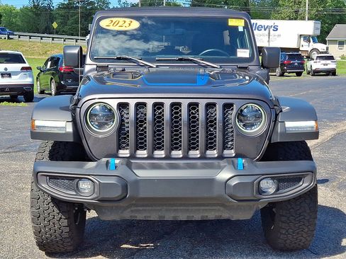 Used 2023 Jeep Wrangler Unlimited Rubicon 4xe w/ Cold Weather Group AWD/4WD image 29