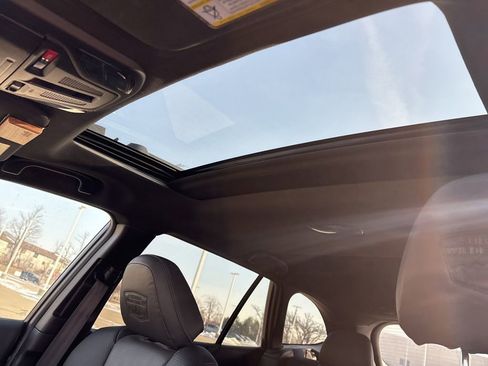 Used 2022 Subaru Outback Wilderness image 17