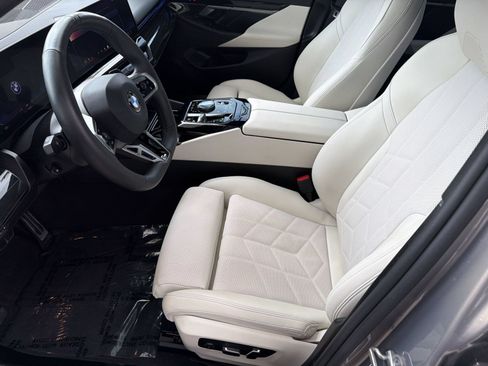 Used 2024 BMW 530i w/ M Sport Package RWD image 5