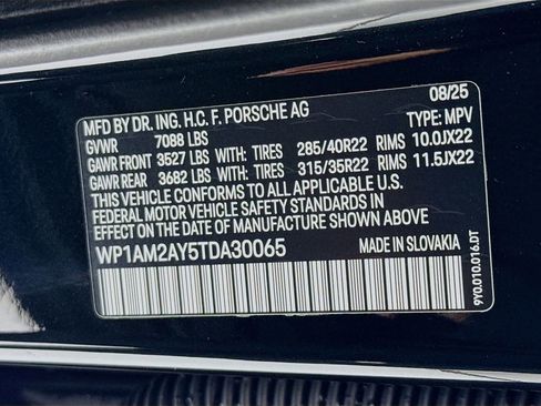 Certified 2026 Porsche Cayenne Turbo AWD/4WD image 34