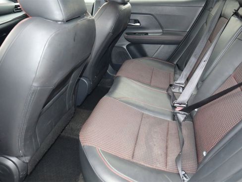 Certified 2025 Nissan Kicks SR image 13