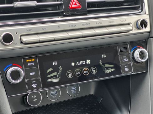 New 2026 Genesis G70 2.5T image 22