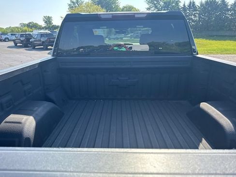 Used 2022 Chevrolet Silverado 1500 LT w/ Bed Protection Package AWD/4WD image 17