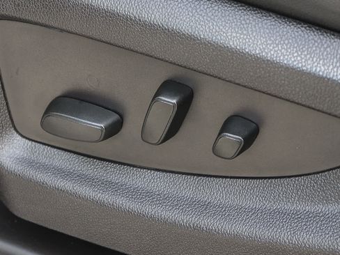 Used 2017 Chevrolet Silverado 2500 LTZ w/ Duramax Plus Package image 20