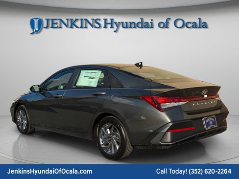 New 2025 Hyundai Elantra Sport FWD image 6