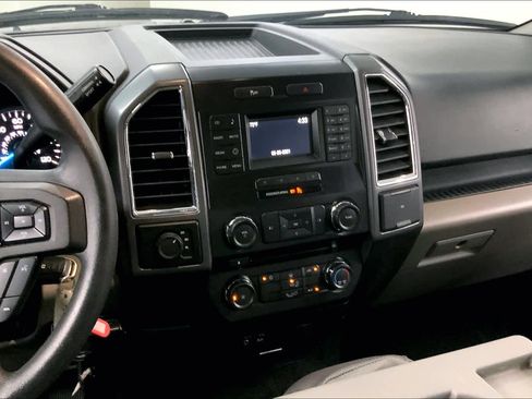 Used 2015 Ford F150 XLT AWD/4WD image 6