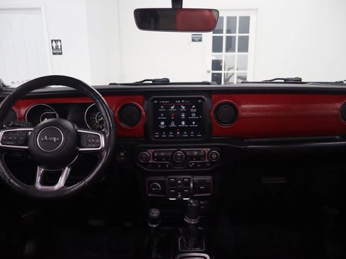 Used 2019 Jeep Wrangler Unlimited Sahara w/ Quick Order Package 24M Moab AWD/4WD image 35