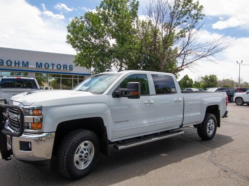 Used 2017 Chevrolet Silverado 2500 LT w/ LT Fleet Convenience Package AWD/4WD image 3
