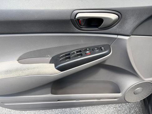 Used 2010 Honda Civic LX image 13