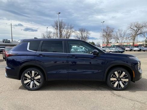 New 2026 Mitsubishi Outlander SE AWD/4WD image 6