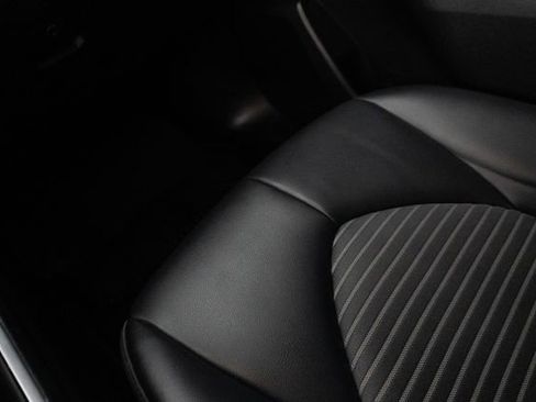 Used 2024 Toyota Highlander XSE image 33