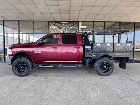Used 2018 RAM 2500 Tradesman w/ Chrome Appearance Group image 2