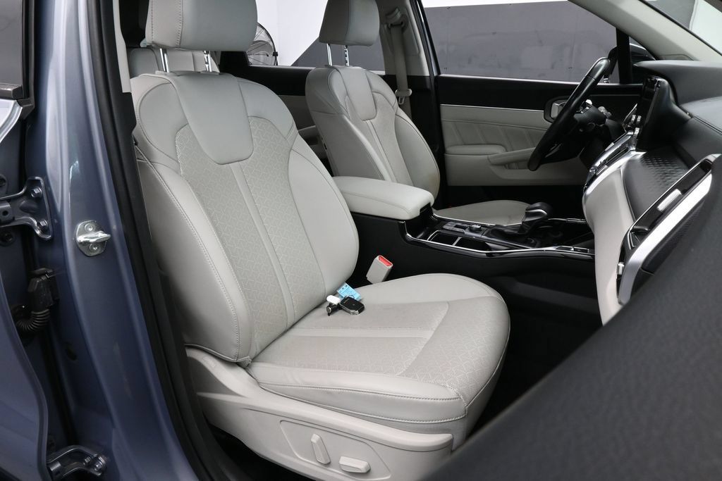 Used 2023 Kia Sorento SX FWD image 50