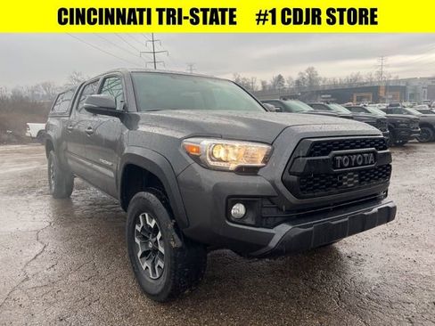 Used 2017 Toyota Tacoma TRD Off-Road w/ Premium & Technology Package image 1