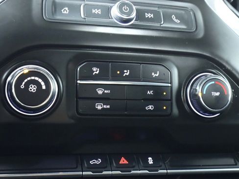 Used 2019 Chevrolet Silverado 1500 Custom w/ Custom Max Trailering Package image 20