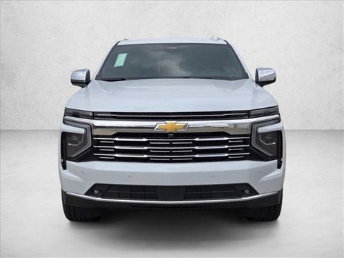 New 2026 Chevrolet Suburban Premier image 6