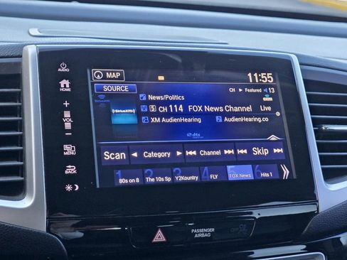 Used 2017 Honda Pilot Touring image 23