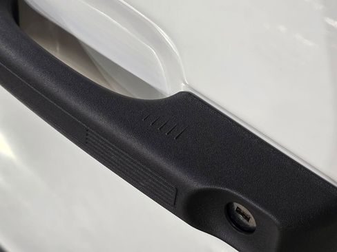 New 2025 Ford Maverick XLT w/ XLT Luxury Package image 13