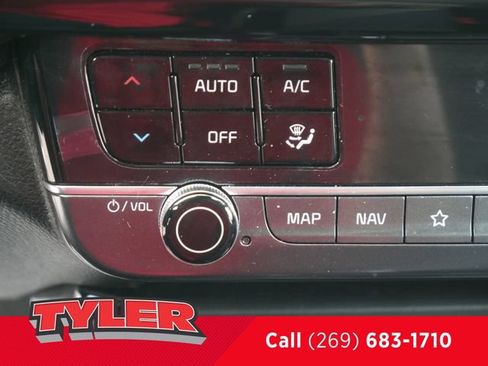 Used 2025 Kia Seltos S AWD/4WD image 29