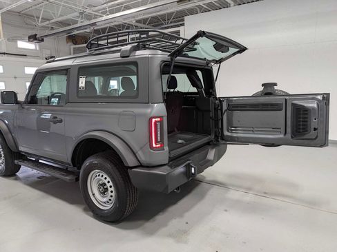 Used 2025 Ford Bronco 2-Door AWD/4WD image 39