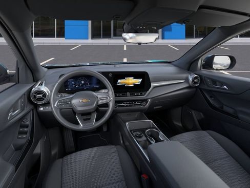 New 2026 Chevrolet Equinox LT w/ Safety and Technology Package AWD/4WD image 15