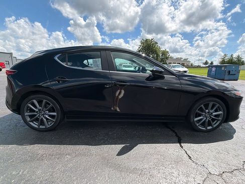 Used 2023 MAZDA MAZDA3 s FWD image 8