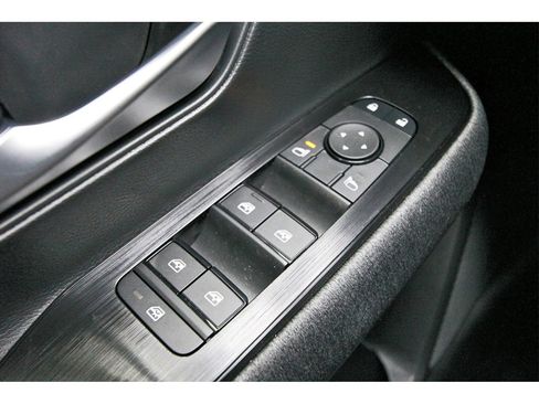 New 2026 Nissan Kicks SV image 21