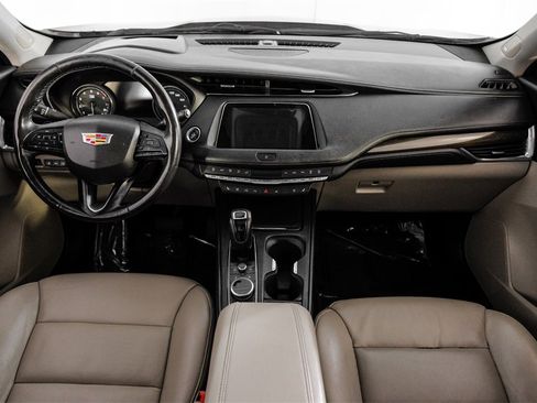 Used 2019 Cadillac XT4 Premium Luxury image 13