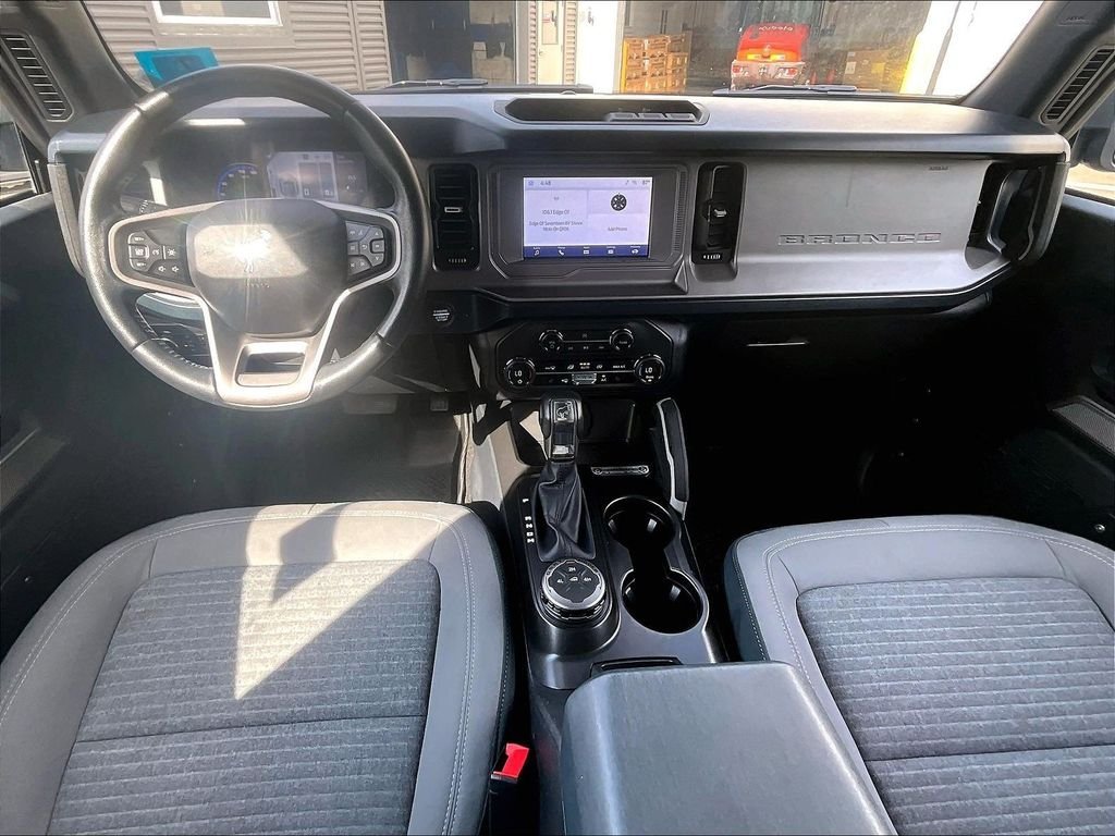 Used 2023 Ford Bronco Outer Banks AWD/4WD image 16