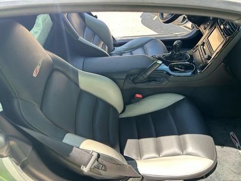 Used 2008 Chevrolet Corvette Z06 w/ Preferred Equipment Group RWD image 12